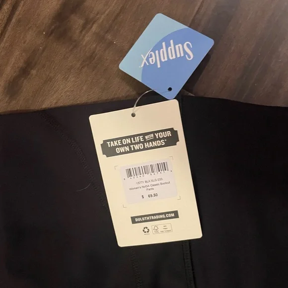 Duluth Trading Co yoga pants - Picture 3 of 3